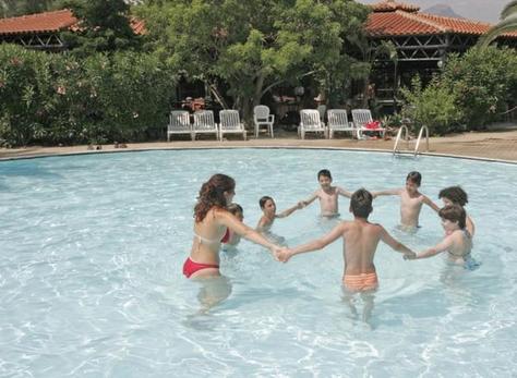 piscina_para_ninos_en_el_miniclub_hotel_grande