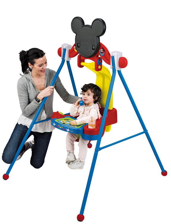 COLUMPIO MMCH regulable en dos alturas con bandeja de juegos.