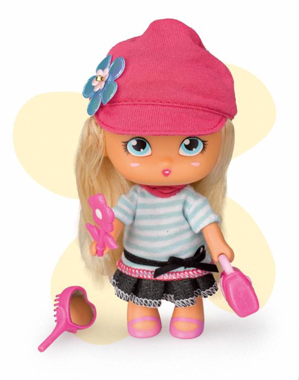 MUÑECA CON SET DE ROPA CON GORRA