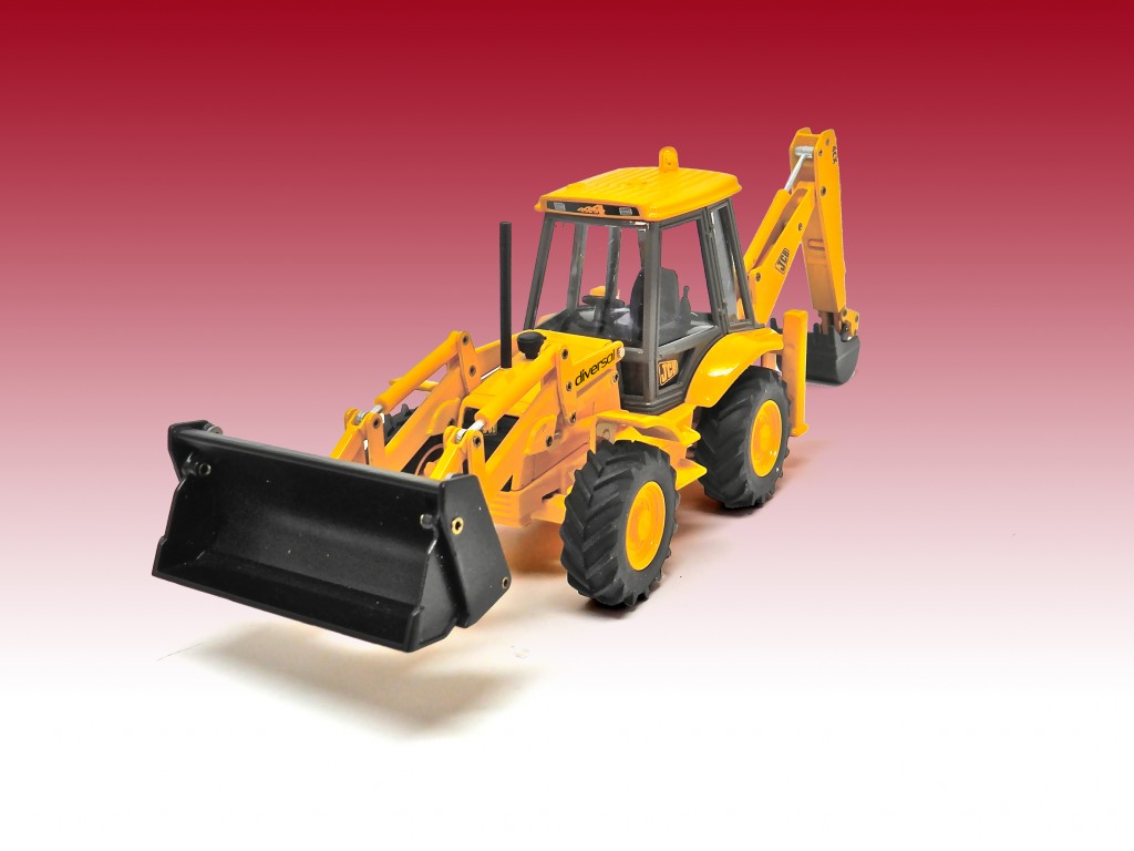 EXCAVADORA AMARILLA PERSPECTIVA