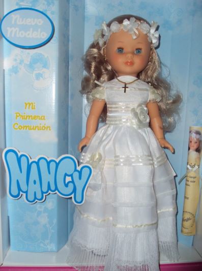 Muñeca de colección Nancy Comunión 2011 - Mundo Diversal